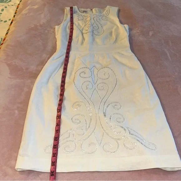 Maggy London white linen blend sleeveless dress with cutout embroidery size 2 - Picture 11 of 12